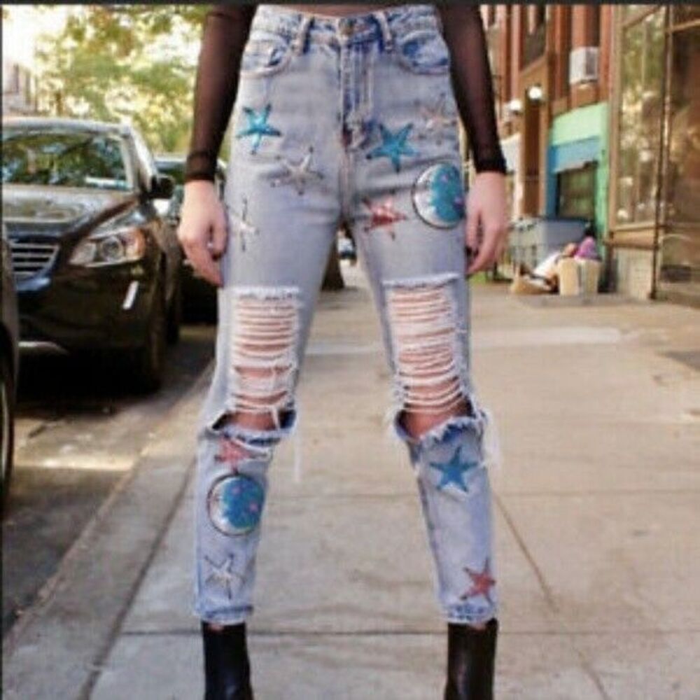 LF Taigwah 100% Cotton Star & Moon Denim Distressed Sequined Jeans Size 6